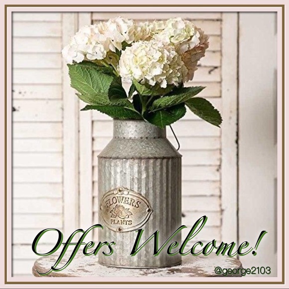 🥳HP🥳 Miss Me Distressed Embellished Skinny Jeans - Picture 8 of 8